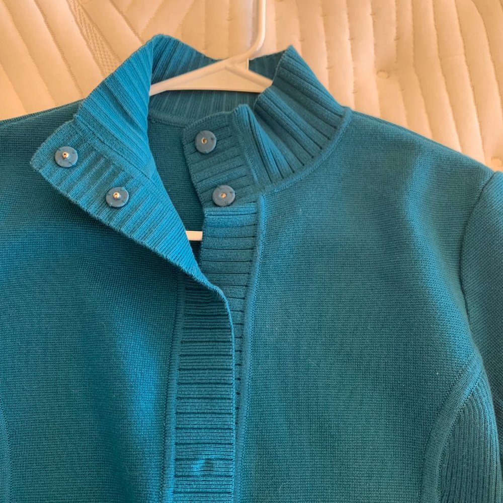turquoise cotton cardigan, thick, fitted, barely worn